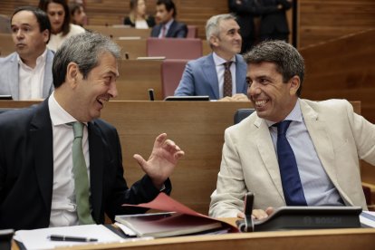 Vicente Barrera ahir al costat del president valencià, Carlos Mazón.