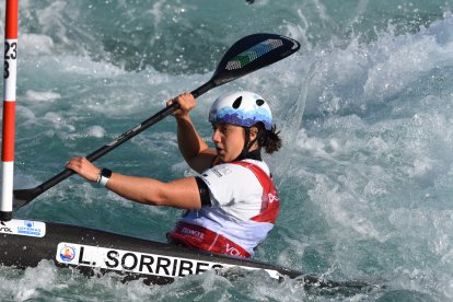 Laia Sorribes, en plena acció durant la jornada d’ahir al canal londinenc de Lee Valley.