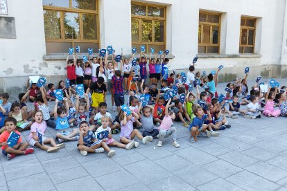 Alumnes del Palau d'Anglesola reben el seu Passaport Edunauta