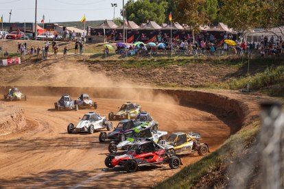 García, Martínez i Cartelle al podi de la CarCross Academy.