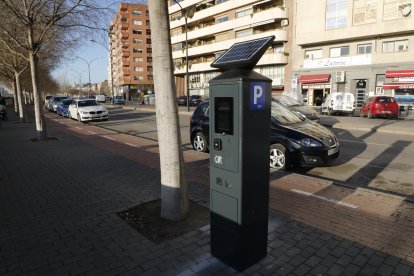 Imatge d’arxiu d’una àrea d’aparcament de zona blava.