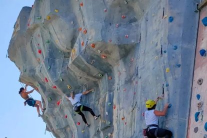 Escaladores durant la prova femenina sènior.