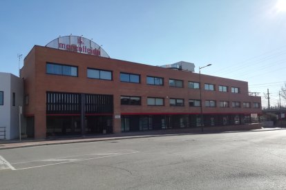 Imatge de la façana de la llotja de Mercolleida.