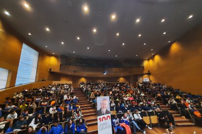 Jornada a la UdL ‘Compartim Vallverdú’, amb alumnes de primària i secundària.