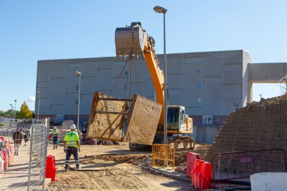 Construcció del nou edifici de consultes externes de l'Arnau