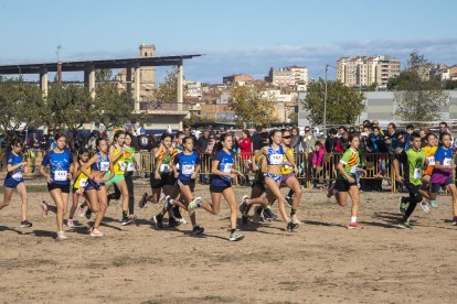 Una de les curses que es van disputar ahir a la capital de l’Urgell.