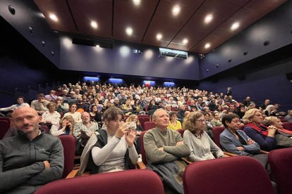 Projecció a La Lira d’‘El mestre que va prometre el mar’.