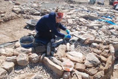 Tècnics d’Iltirta Arqueologia han actuat en tres túmuls funeraris d’Almenara, a Agramunt.