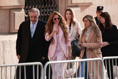 La cantant colombiana Shakira ahir, a primera hora, entrant al Palau de la Justícia de Barcelona.