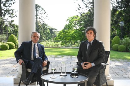 El president argentí, Alberto Fernández, i el mandatari electe, Javier Milei, es van reunir ahir.