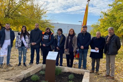 El Palau estrena la primera plaça dedicada a la lingüista Carme Junyent