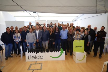 Membres d’Impulsem, en el congrés fundacional celebrat ahir a l’aeroport d’Alguaire.