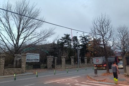 El carrer Circumvalació ha reobert temporalment el trànsit.