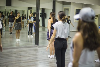 classe . Un moment de la classe de la Sandra Egido i la Carla Cervantes a Lleida.