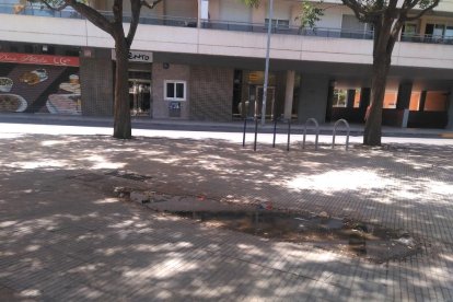 Enorme toll a la plaça