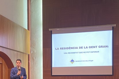 L’ajuntament va presentar ahir l’avantprojecte als veïns.