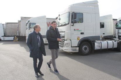 José Crespín, durant la visita a l’empresa Nou Transport.