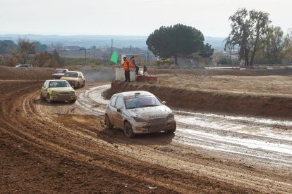 Un dels moments d’aquesta prova de resistència que va tenir lloc ahir al Circuit de Lleida.