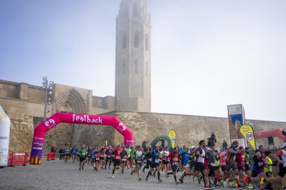 Fèlix Larrosa i Jackson Quiñónez, al costat del podi femení.