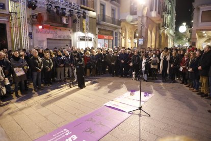 Concentració a la plaça Paeria el desembre passat per condemnar el feminicidi de Balàfia.