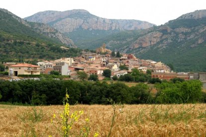 Vilanova de Meià (Noguera) és al vessant sud del Montsec.