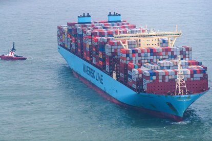 Un vaixell de portacontenidors de la companyia naviliera Maersk, una de les més importants del món, en una imatge d’arxiu.