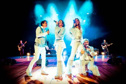 El Teatre de la Llotja acull demà l’espectacle ‘ABBA The new experience’ amb entrades esgotades.