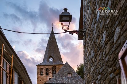 Imatge de l’església de Sant Julià de Garòs.