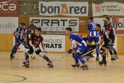 Una acció del partit que lleidatans i portuguesos van jugar a l’Onze de Setembre en l’anterior fase.