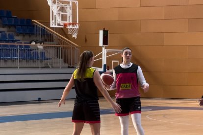 Contell ja es va entrenar ahir, encara que el debut es retardarà.