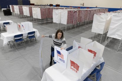 Imatge d’un dels centres de votació a New Hampshire.