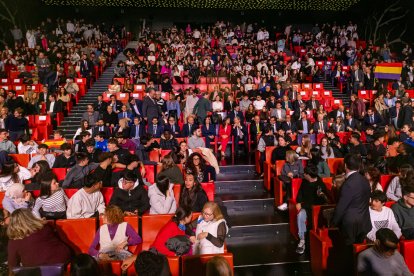 La reina Letícia va presidir ahir a Lleida l’acte central de l’esdeveniment de la Fundació Princesa de Girona en un teatre de la Llotja atapeït.