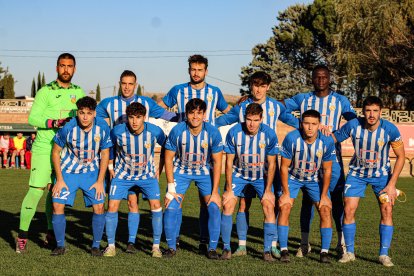 Formació de l’Artesa de Lleida en un partit recent.