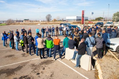 Reunió ahir d’agricultors i ramaders a Fondarella per preparar accions de protesta.