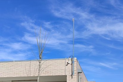 Una de les càmeres instal·lades a la zona de l’escola.