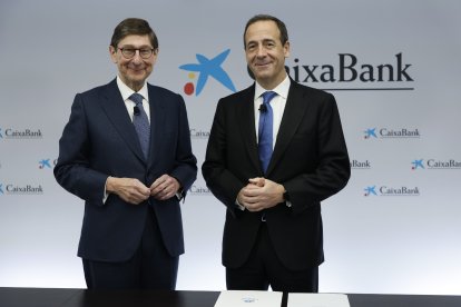 El president i el conseller de CaixaBank, Goirigolzarri i Cortázar.