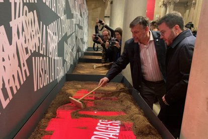 Inauguració de l’exposició ‘Visca la terra! 50 anys d’Unió de Pagesos’, ahir al Palau Robert.