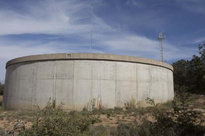 Imatge d’arxiu del dipòsit de proveïment de Torà.