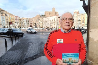 Antonio Carreño, a la plaça Mercadal de Balaguer.