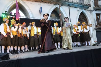 Sort. El gran casament de Carnaval va obrir el programa d’activitats, que va continuar amb la Benvinguda de Requincuà i el discurs oficial de l’alcalde.