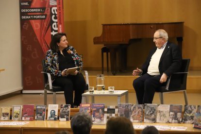 Tertúlia literària a la Biblioteca Pública de Lleida amb Antoni Gelonch