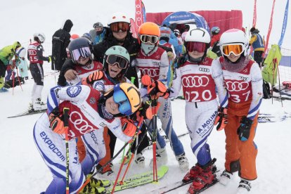 Beret reuneix gairebé 300 esquiadors U10 i U12 a l'Amics de Montgarri