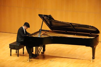 El pianista francès Kojiro Okada, dimarts passat a l’Auditori Enric Granados.