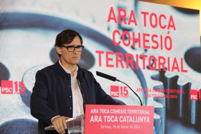 Illa, durant la jornada precongressual del PSC a Tortosa.