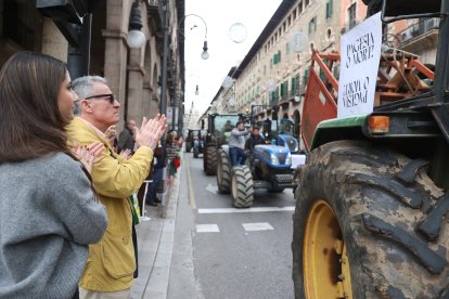 Els pagesos mallorquins es van unir ahir a les protestes i van portar els seus tractors al centre de Palma.