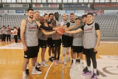 L’equip de Gerard Encuentra és una pinya dins i fora de la pista i això s’està notant en el joc.