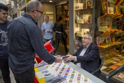 Antoni Gelonch va signar llibres l’any passat per Sant Jordi.