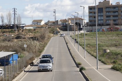 L’actual vial Víctor Torres, que està previst ampliar i prolongar fins a la zona de Torre Salses.