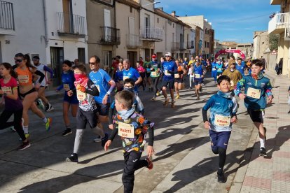 Uns 450 corredors a la Cursa de l'Orelleta