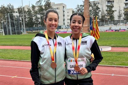 Bronzes per a Marwa El Khouya i Carla Ferrara en l'Estatal de fons